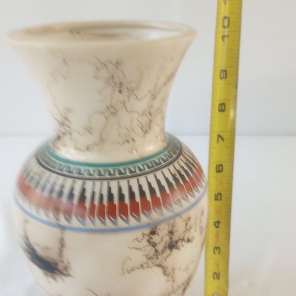 NWOT   Navajo Horse Hair Pottery Vase - Picture 7 of 8